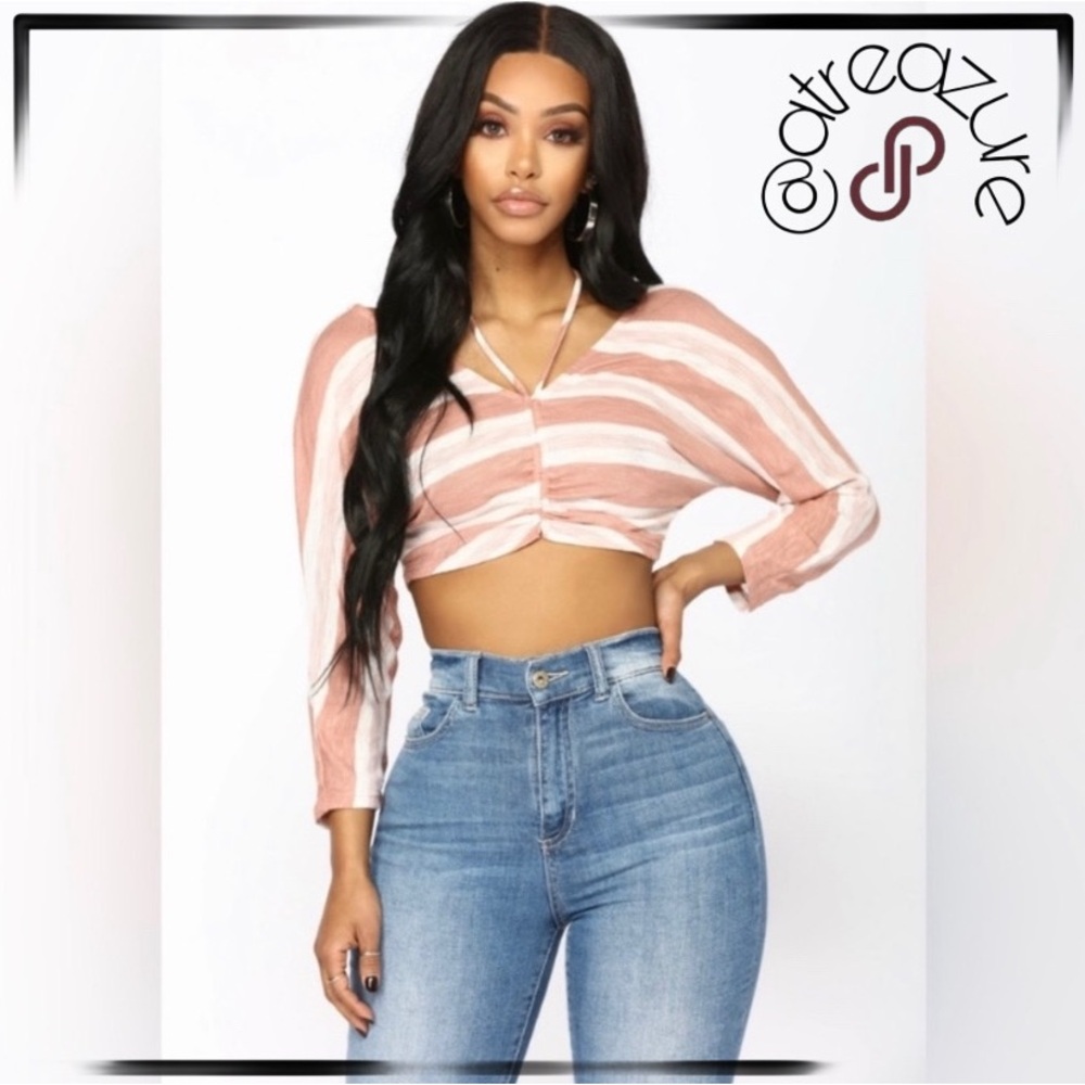 🈹 FashionNova Cross Back Cropped Top